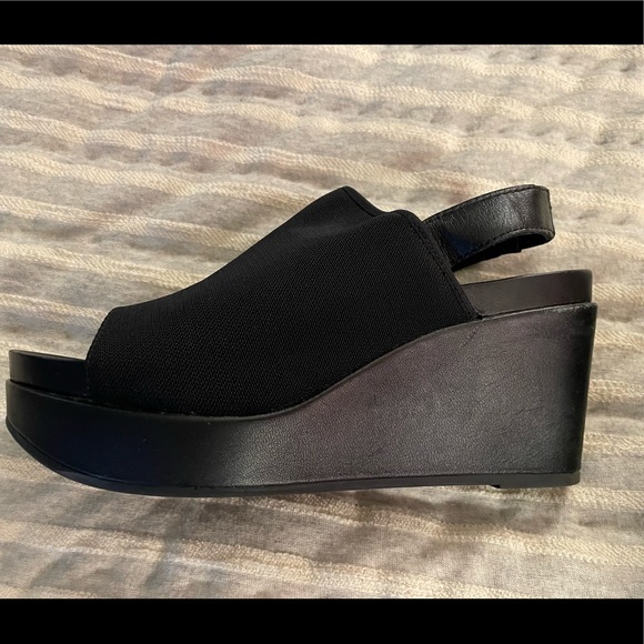 Eileen Fisher black wedge sandals, excellent condition, 6.5 - Picture 7 of 7